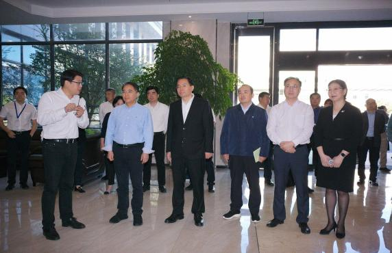 謀創(chuàng)新，共發(fā)展丨住錫省政協(xié)委員視察公司創(chuàng)新工作